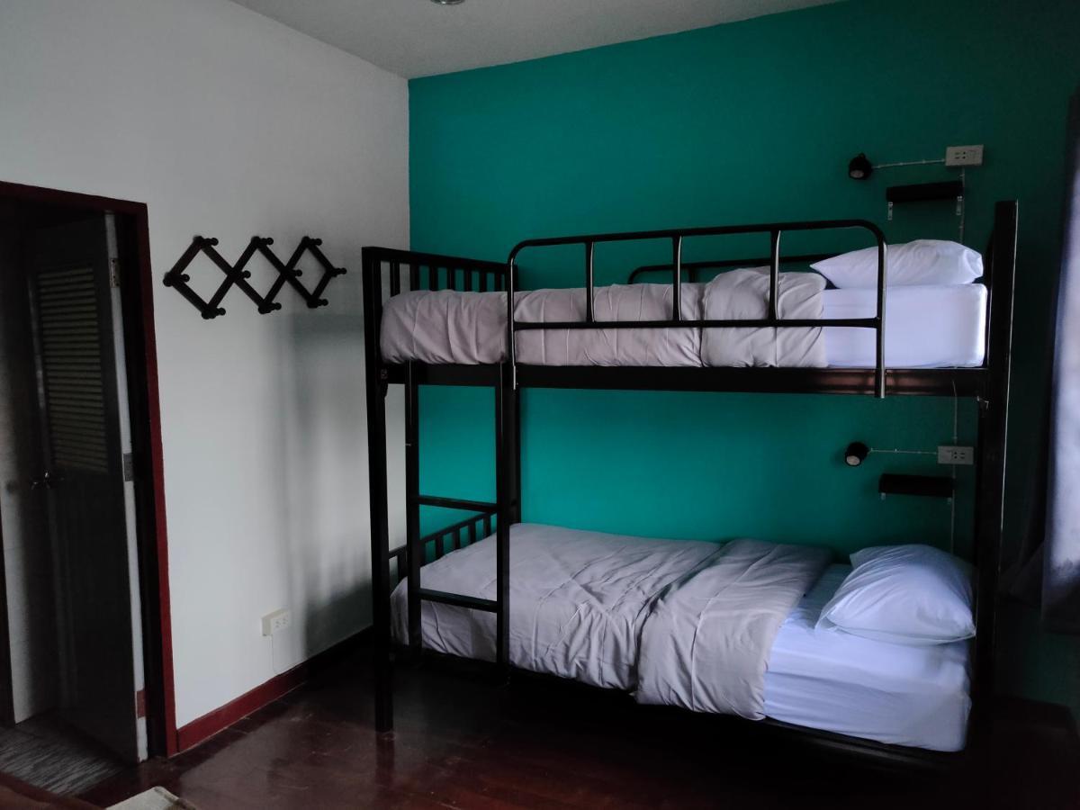 Hostel Blue Moon House - A Budget For Easy Travellers