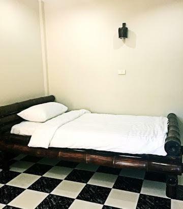 Hostel Blue Moon House - A Budget For Easy Travellers *